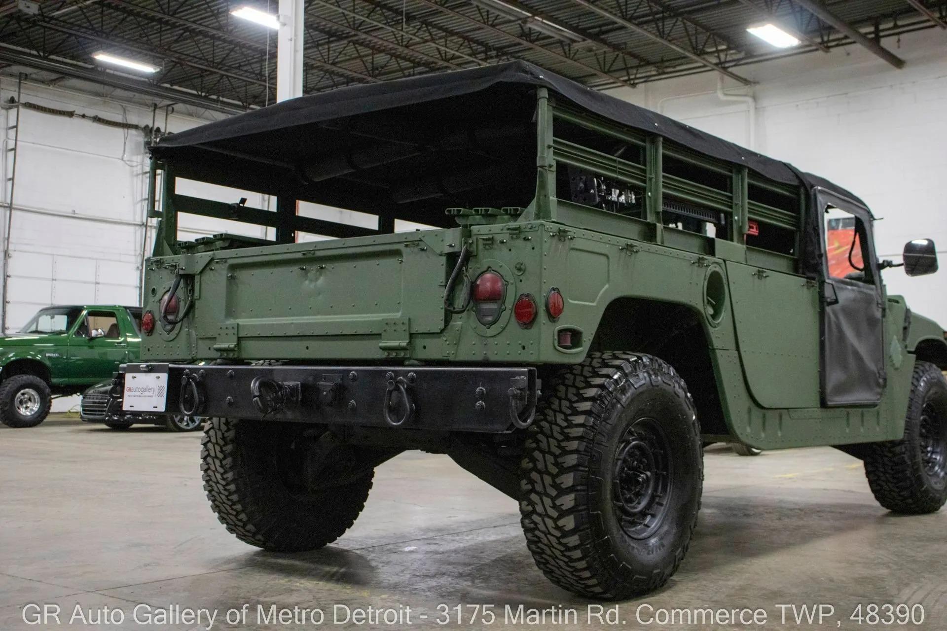 2001 AM General Humvee