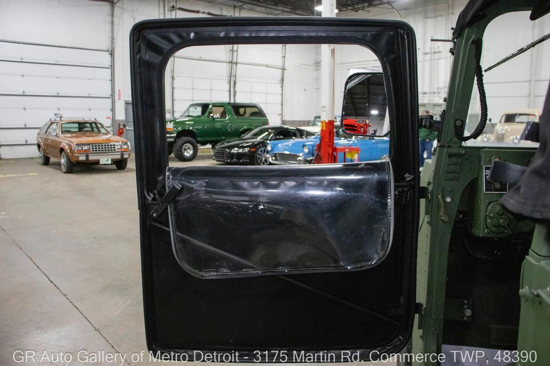 2001 AM General Humvee