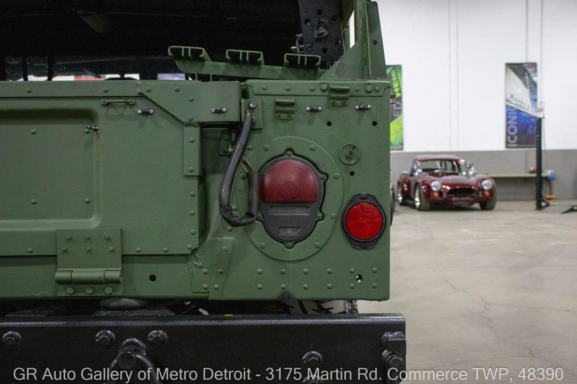 2001 AM General Humvee