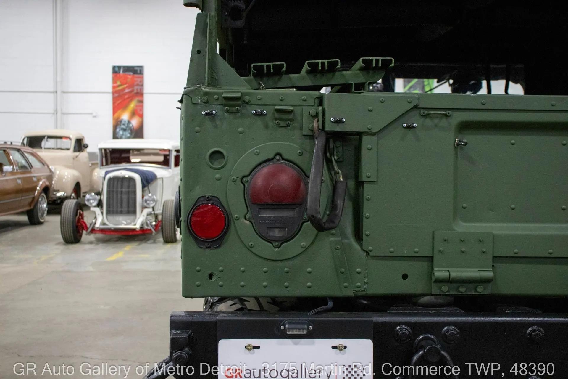 2001 AM General Humvee