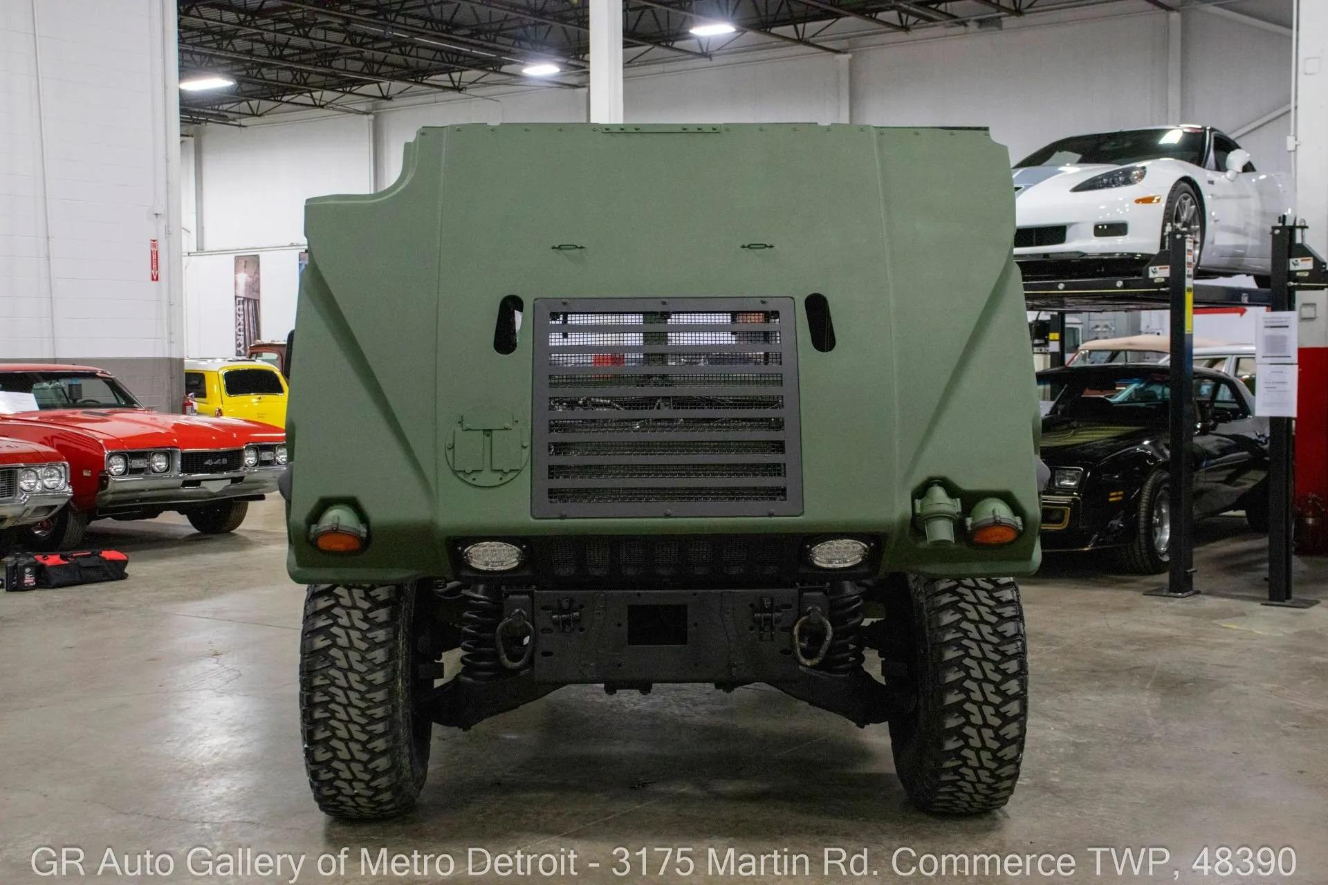 2001 AM General Humvee