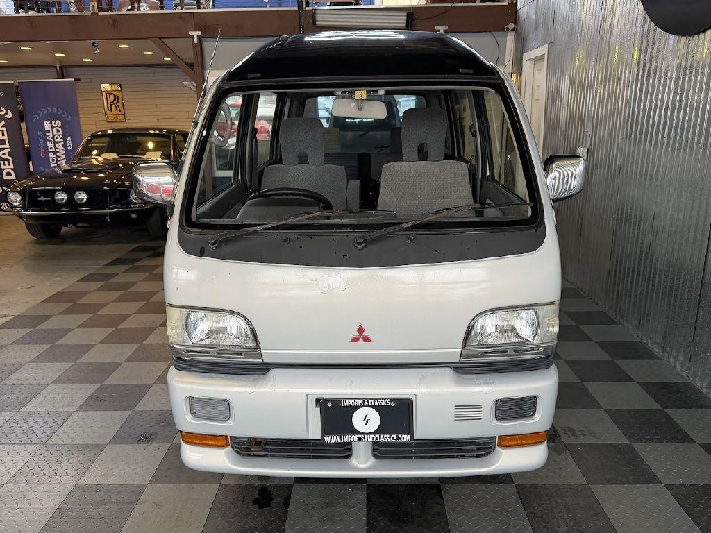 1995 Mitsubishi Bravo Super Exceed - 5