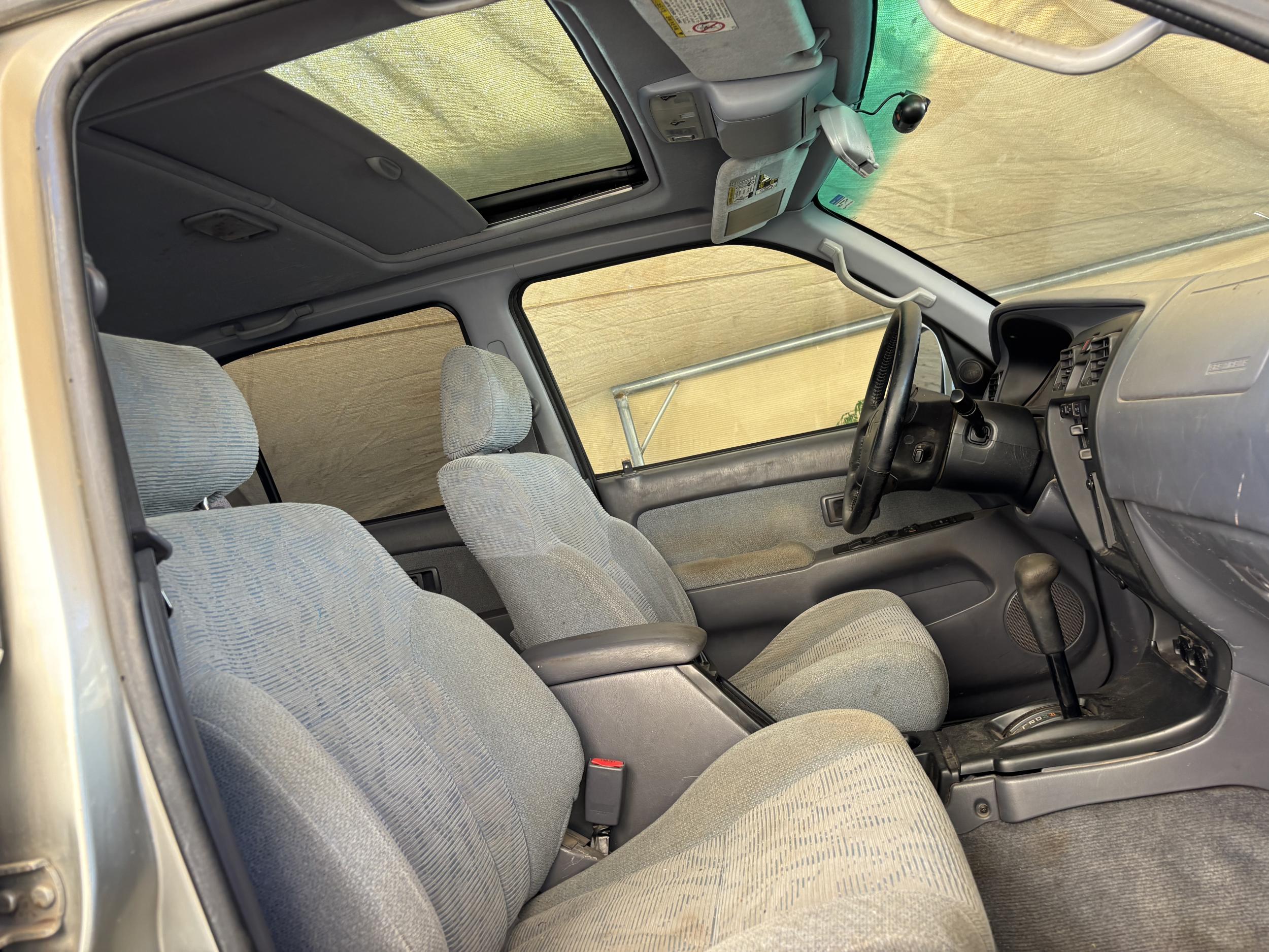 2000 Toyota 4Runner SR5