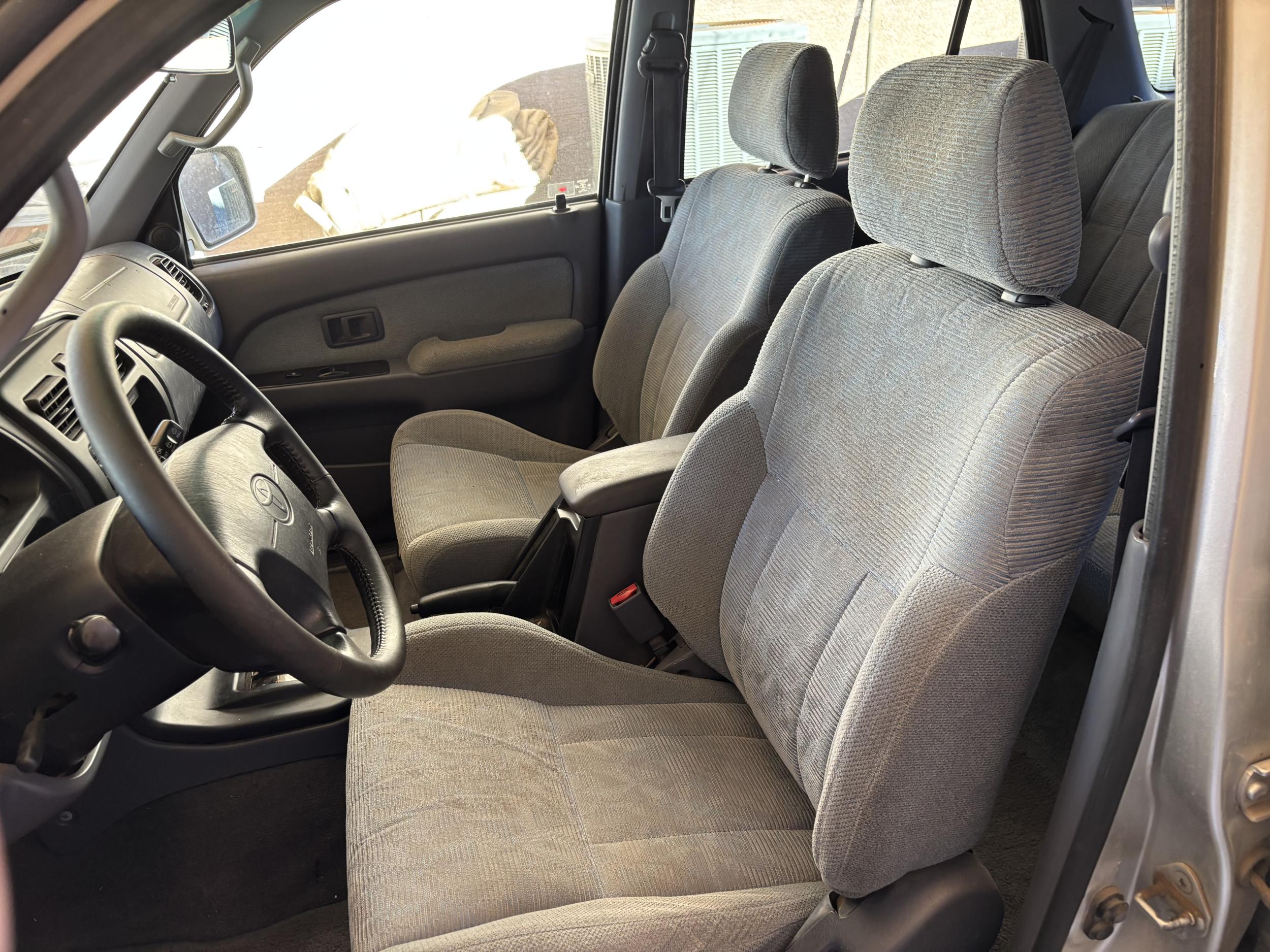 2000 Toyota 4Runner SR5