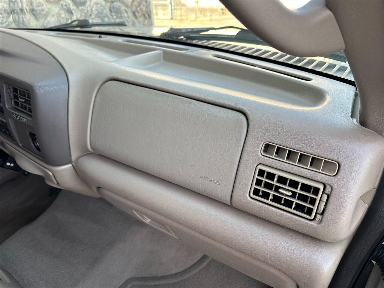 2005 Ford Excursion Limited