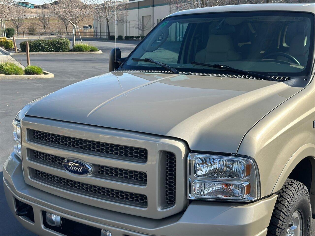 2005 Ford Excursion Limited
