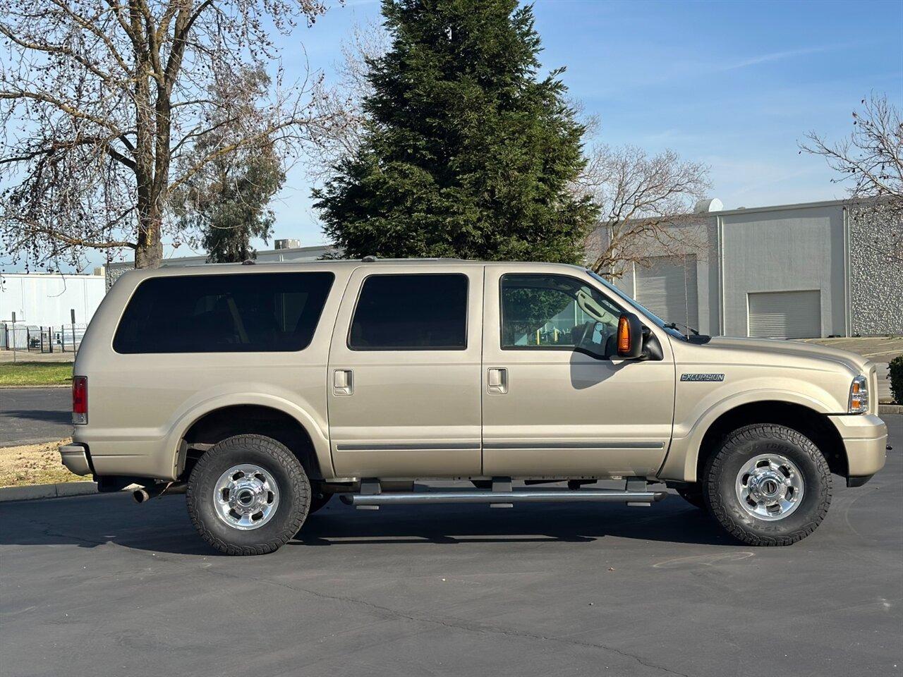 2005 Ford Excursion Limited - 4