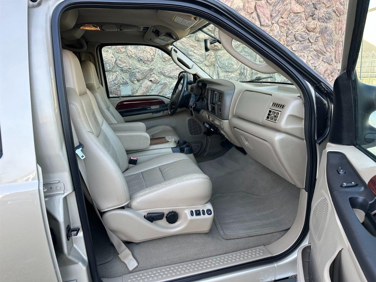 2005 Ford Excursion Limited