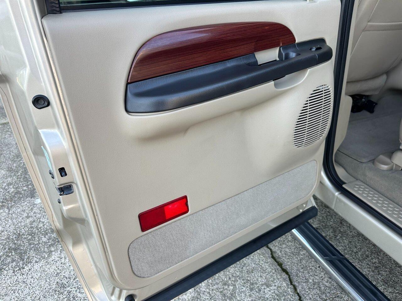 2005 Ford Excursion Limited