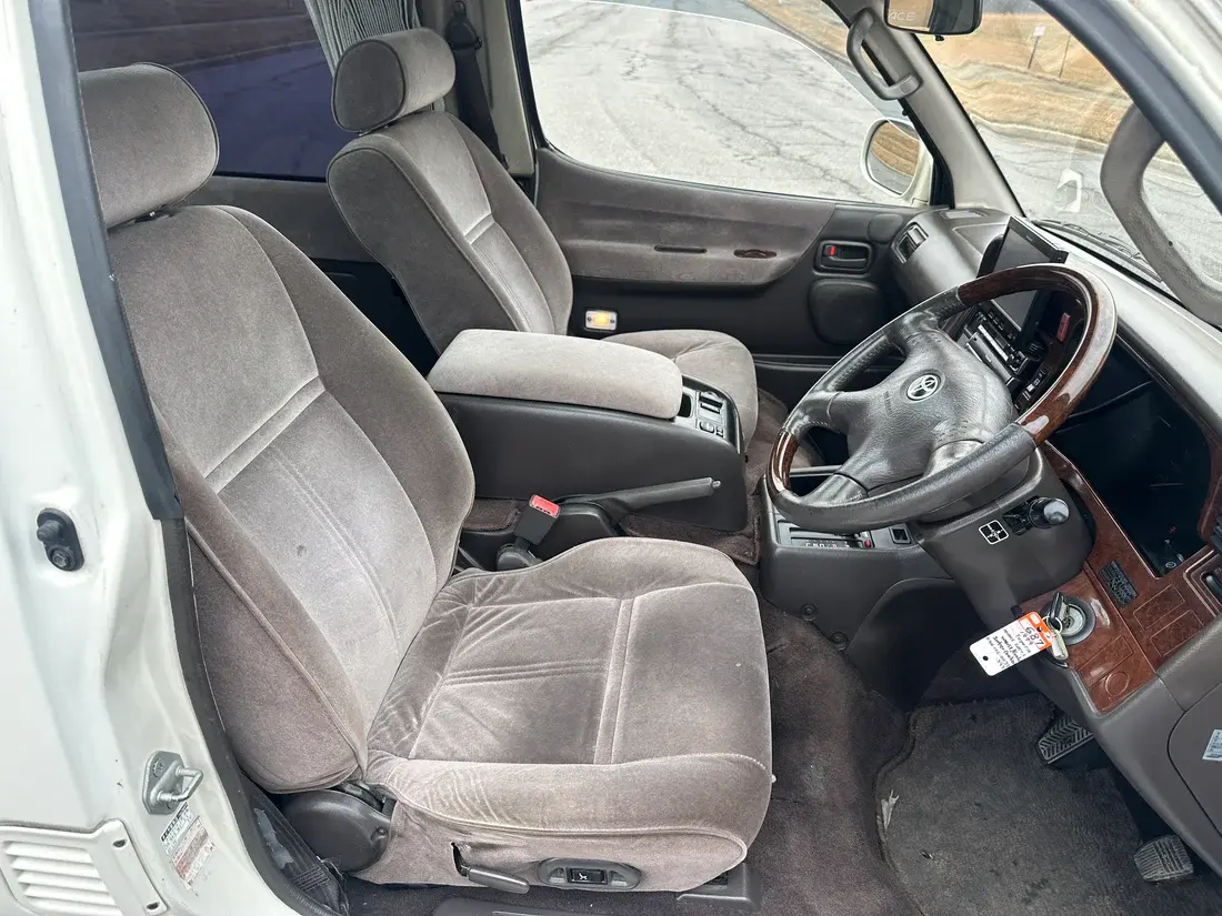 1999 Toyota HiAce Super Custom Limited