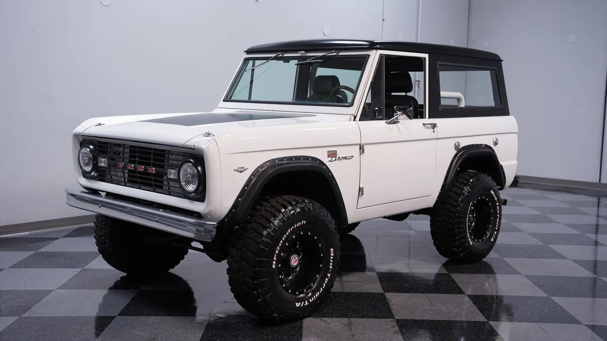  Ford Bronco
