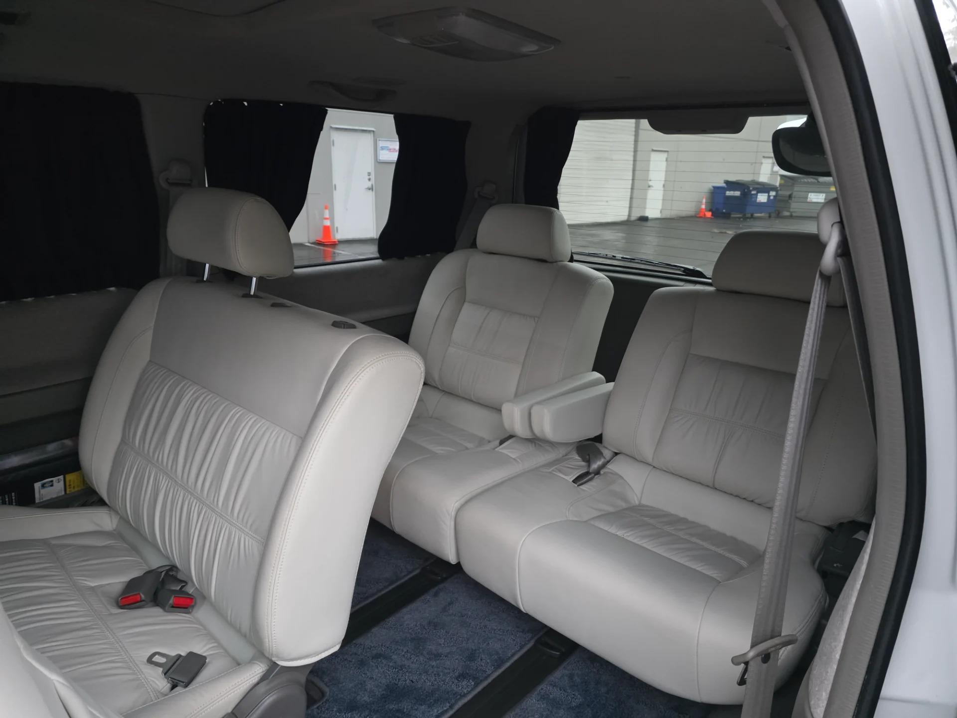 2000 Nissan Elgrand Rider