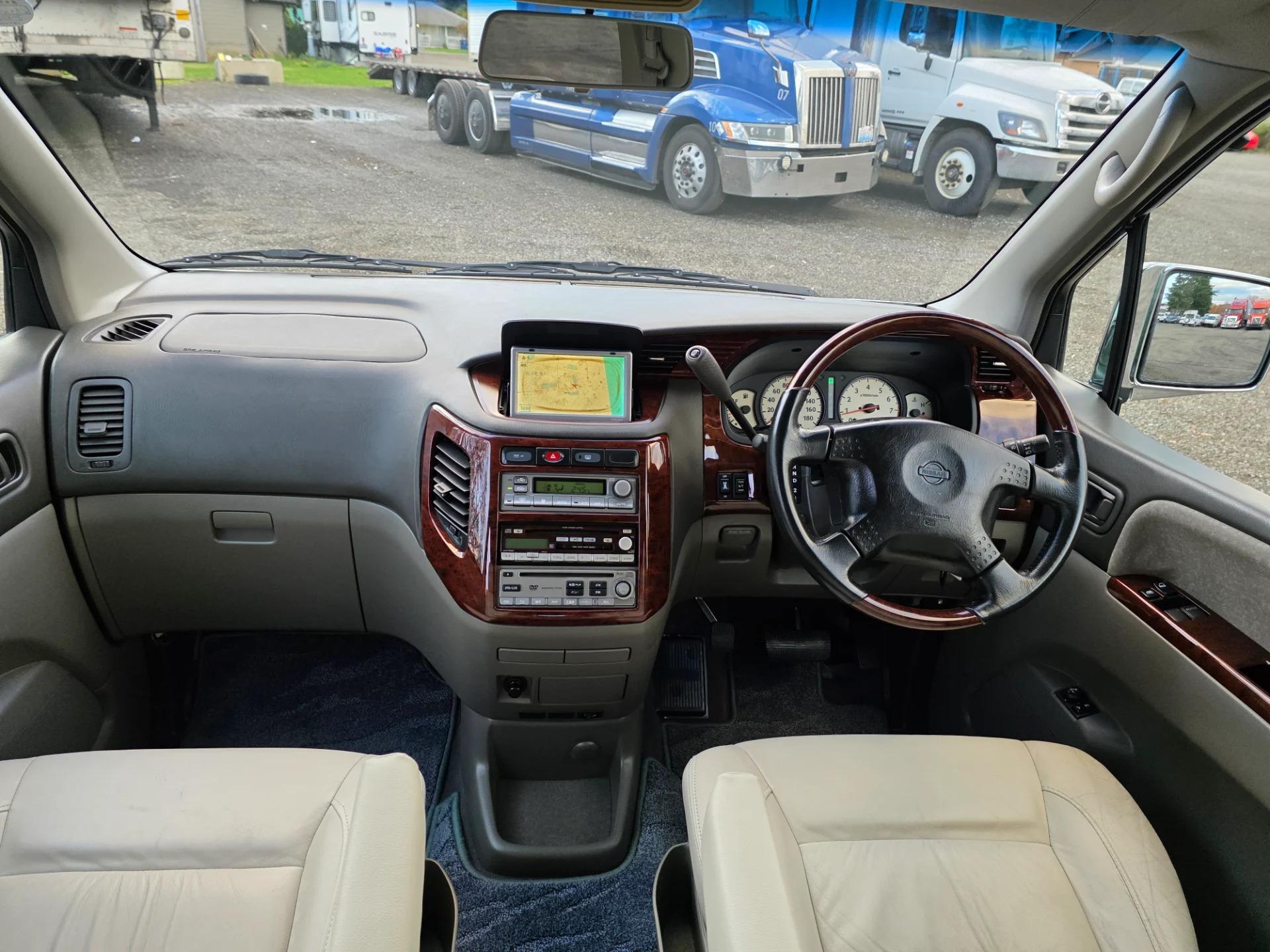 2000 Nissan Elgrand Rider