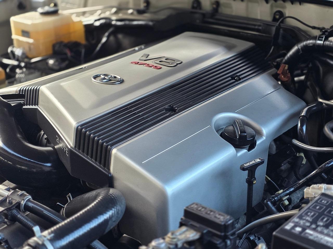 2000 Toyota Land Cruiser VX Limited