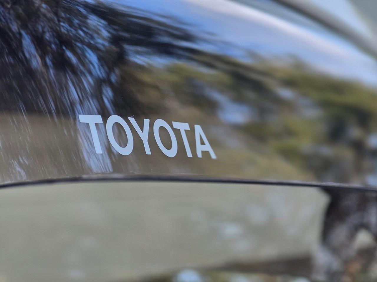 2000 Toyota Land Cruiser VX Limited