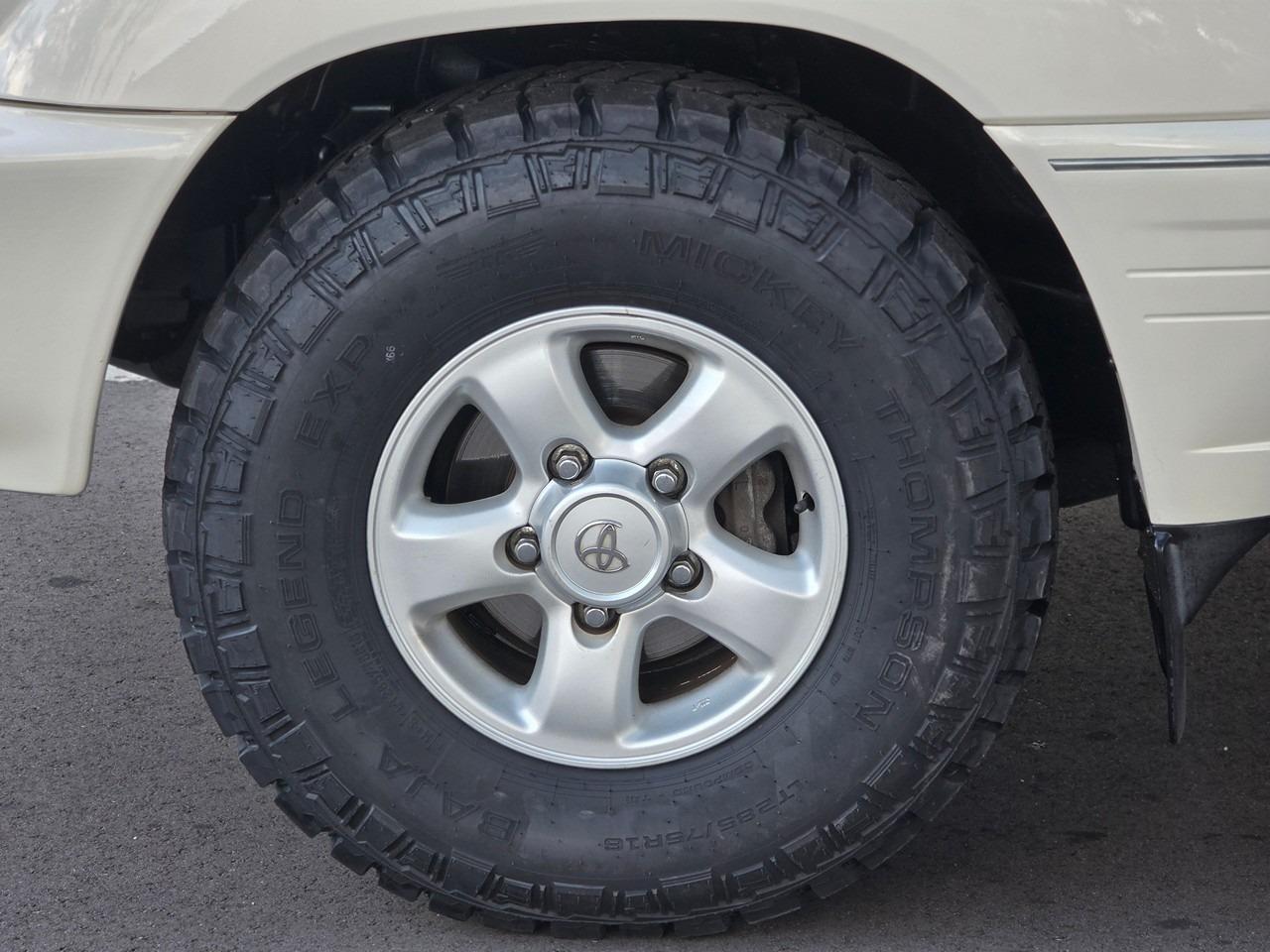 2000 Toyota Land Cruiser VX Limited