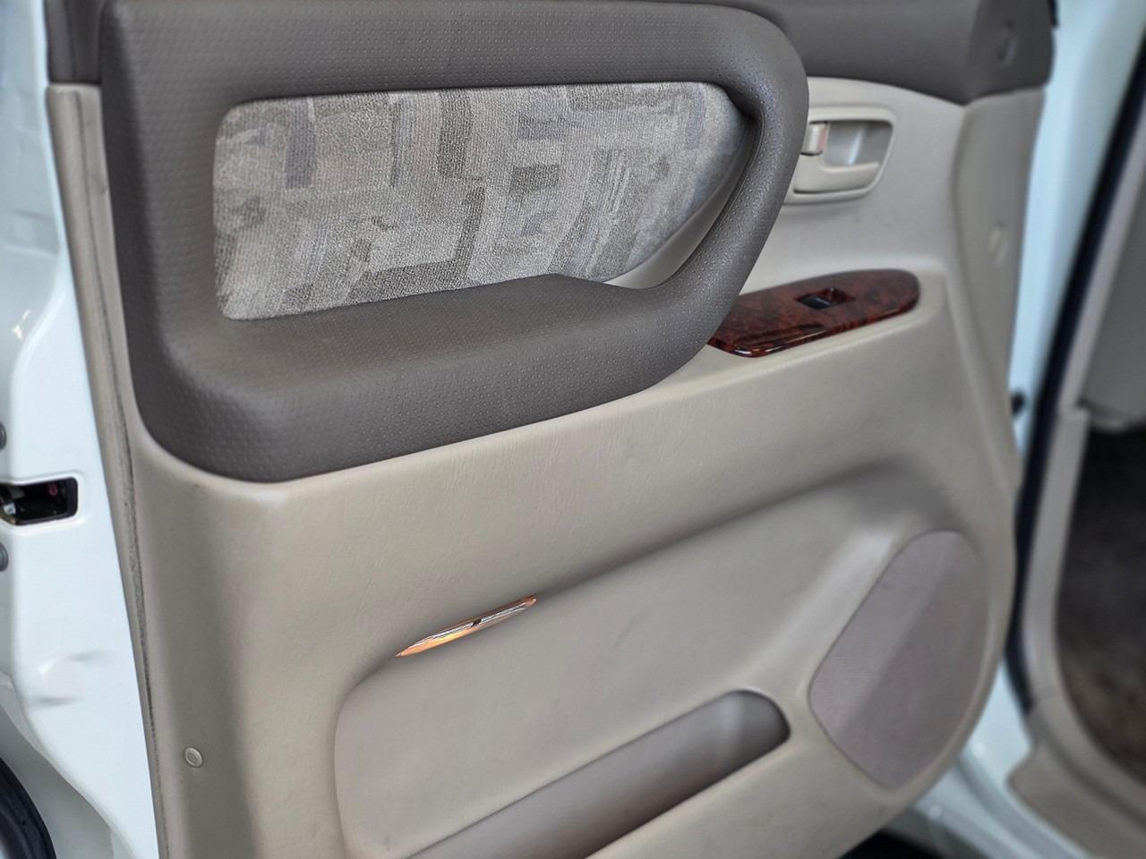 2000 Toyota Land Cruiser VX Limited