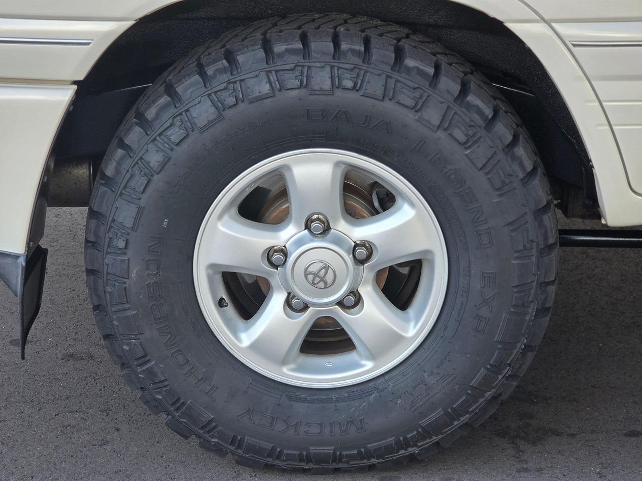 2000 Toyota Land Cruiser VX Limited