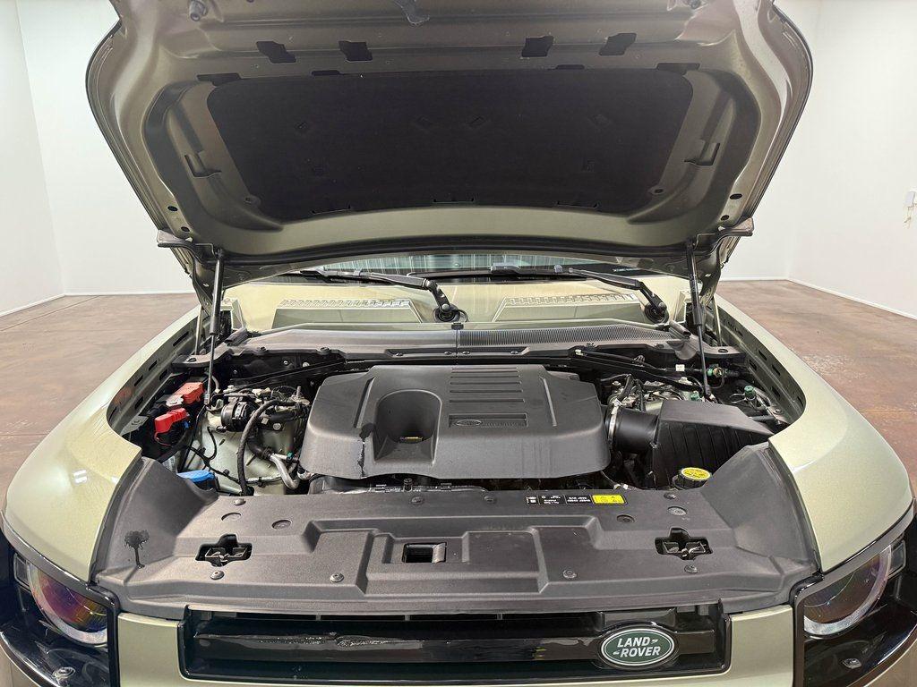 2024 Land Rover Defender 90 X-Dynamic SE