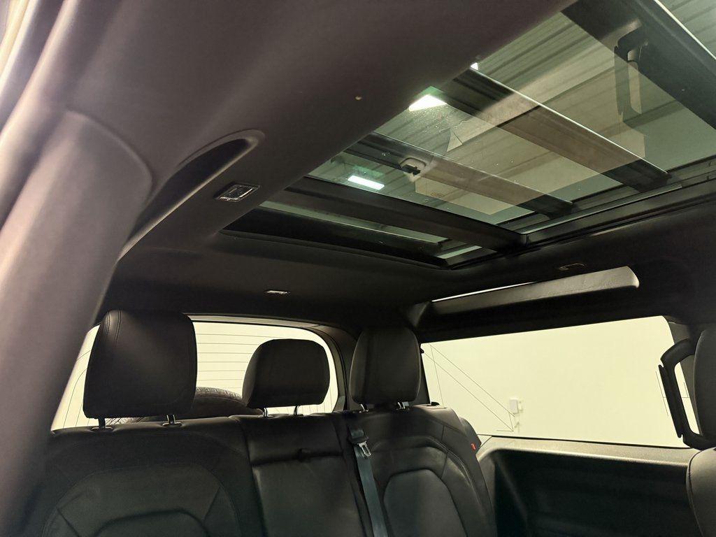 2024 Land Rover Defender 90 X-Dynamic SE