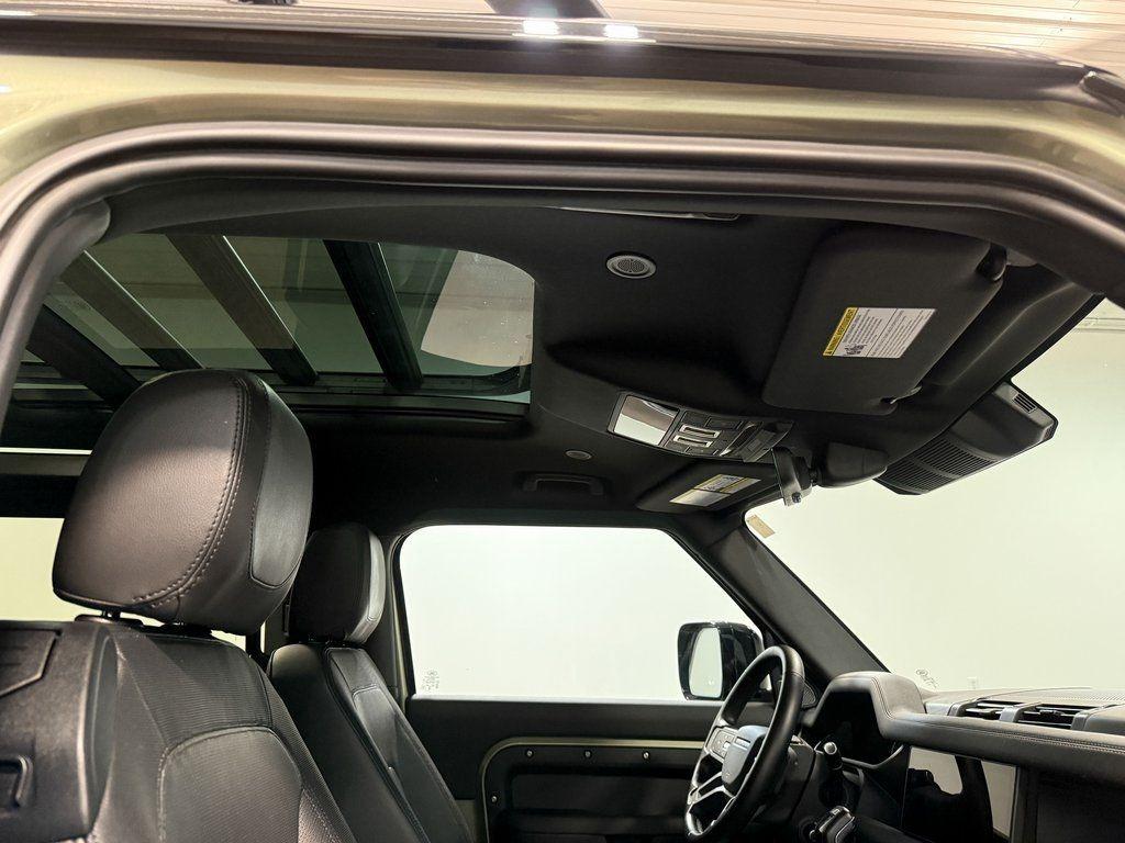 2024 Land Rover Defender 90 X-Dynamic SE
