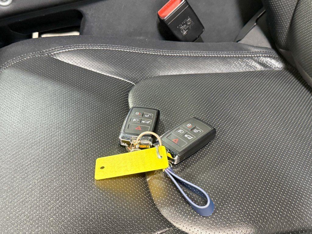 2024 Land Rover Defender 90 X-Dynamic SE