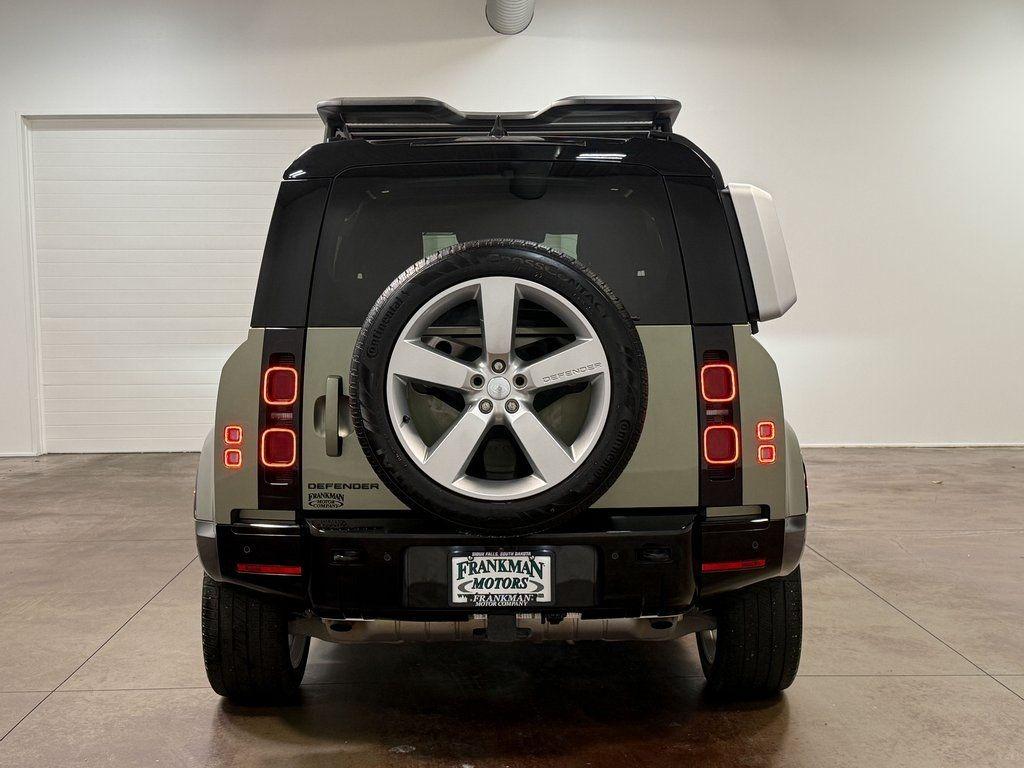 2024 Land Rover Defender 90 X-Dynamic SE