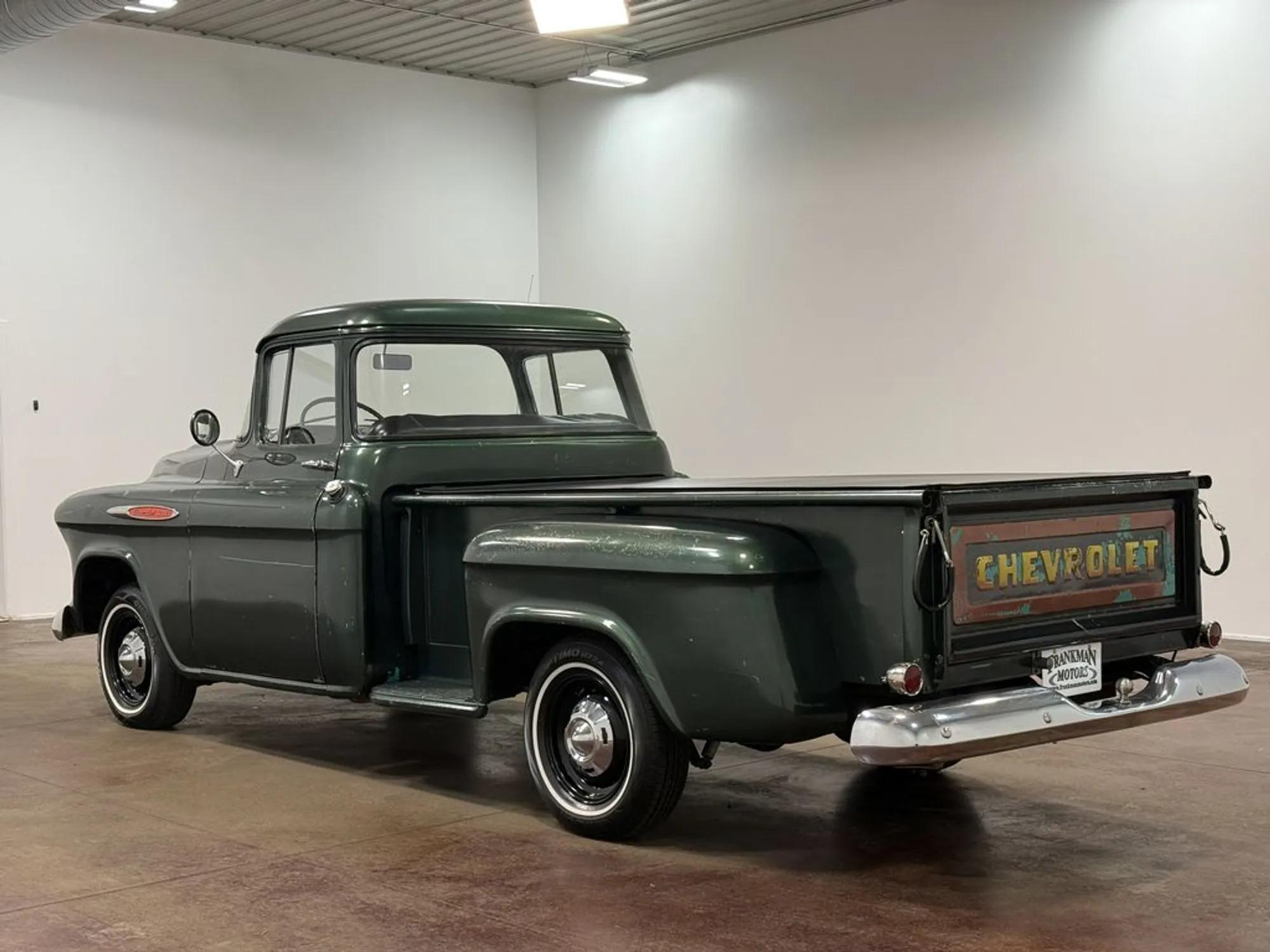 1957 Chevrolet 3200 Task Force Series - 4