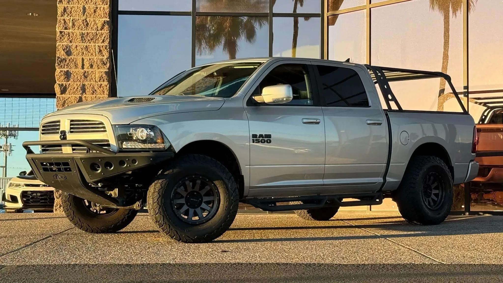 2017 RAM 1500 Sport - 4