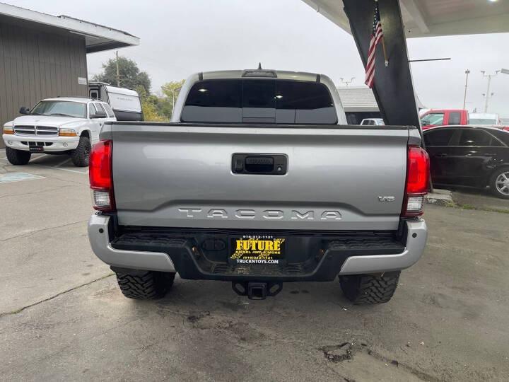 2019 Toyota Tacoma TRD Sport - 5