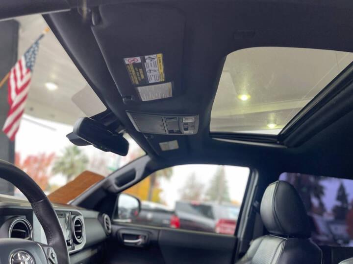 2019 Toyota Tacoma TRD Sport