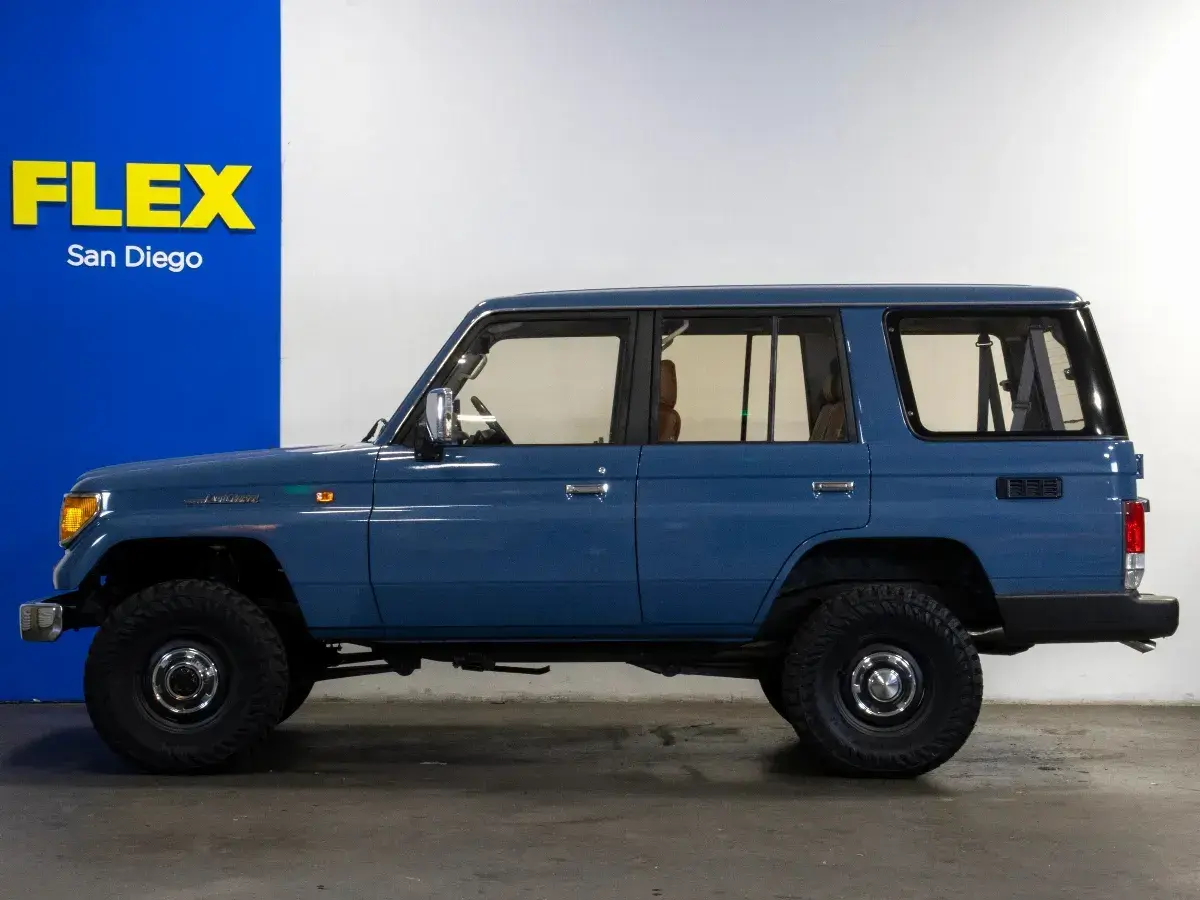 1996 Toyota Land Cruiser Prado SX - 2