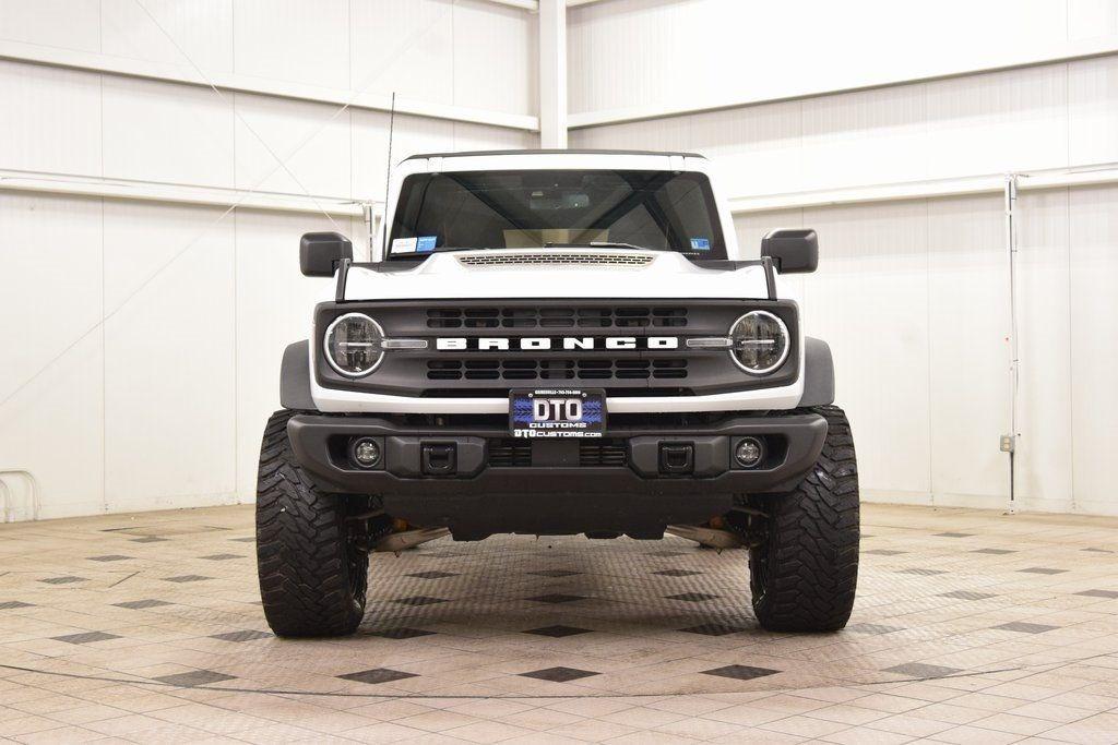 2022 Ford Bronco Black Diamond - 3