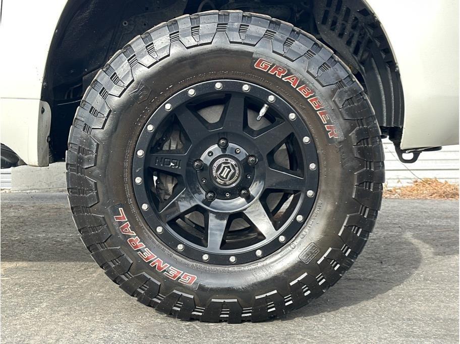 2016 Toyota Land Cruiser