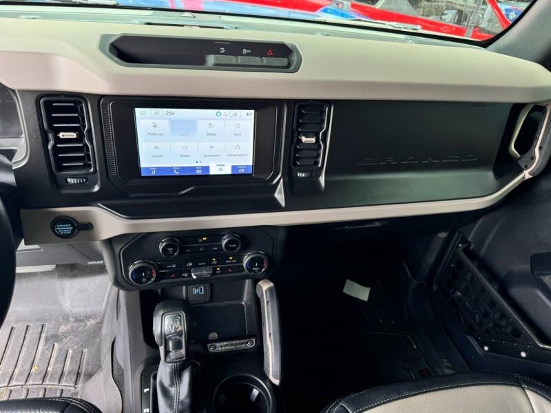 2022 Ford Bronco Badlands Advanced