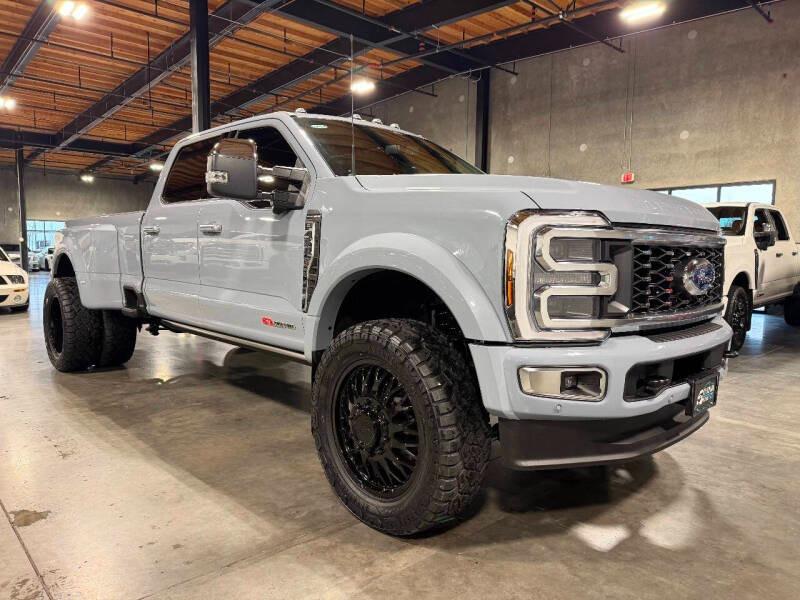 2025 Ford F-450 Super Duty Platinum - 5
