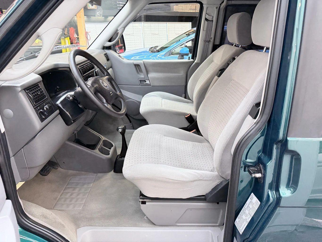 2003 Volkswagen Eurovan MV