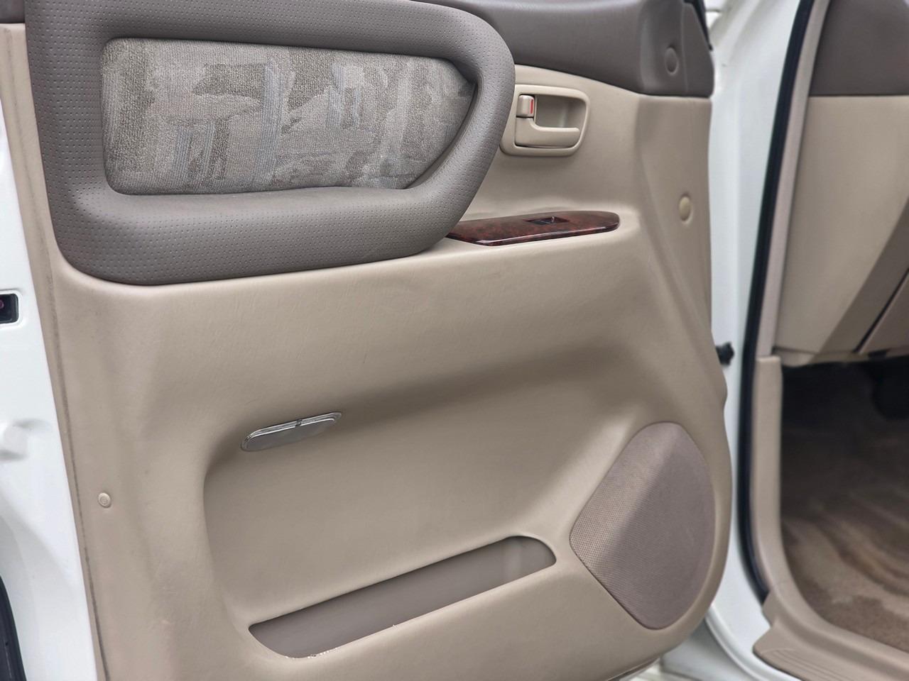 2000 Toyota Land Cruiser VX LTD