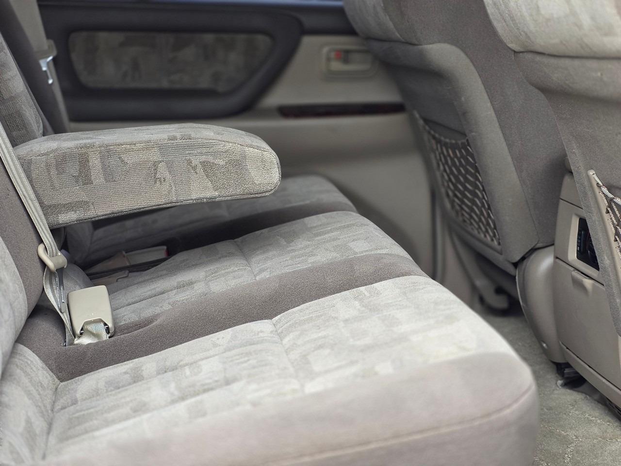 2000 Toyota Land Cruiser VX LTD