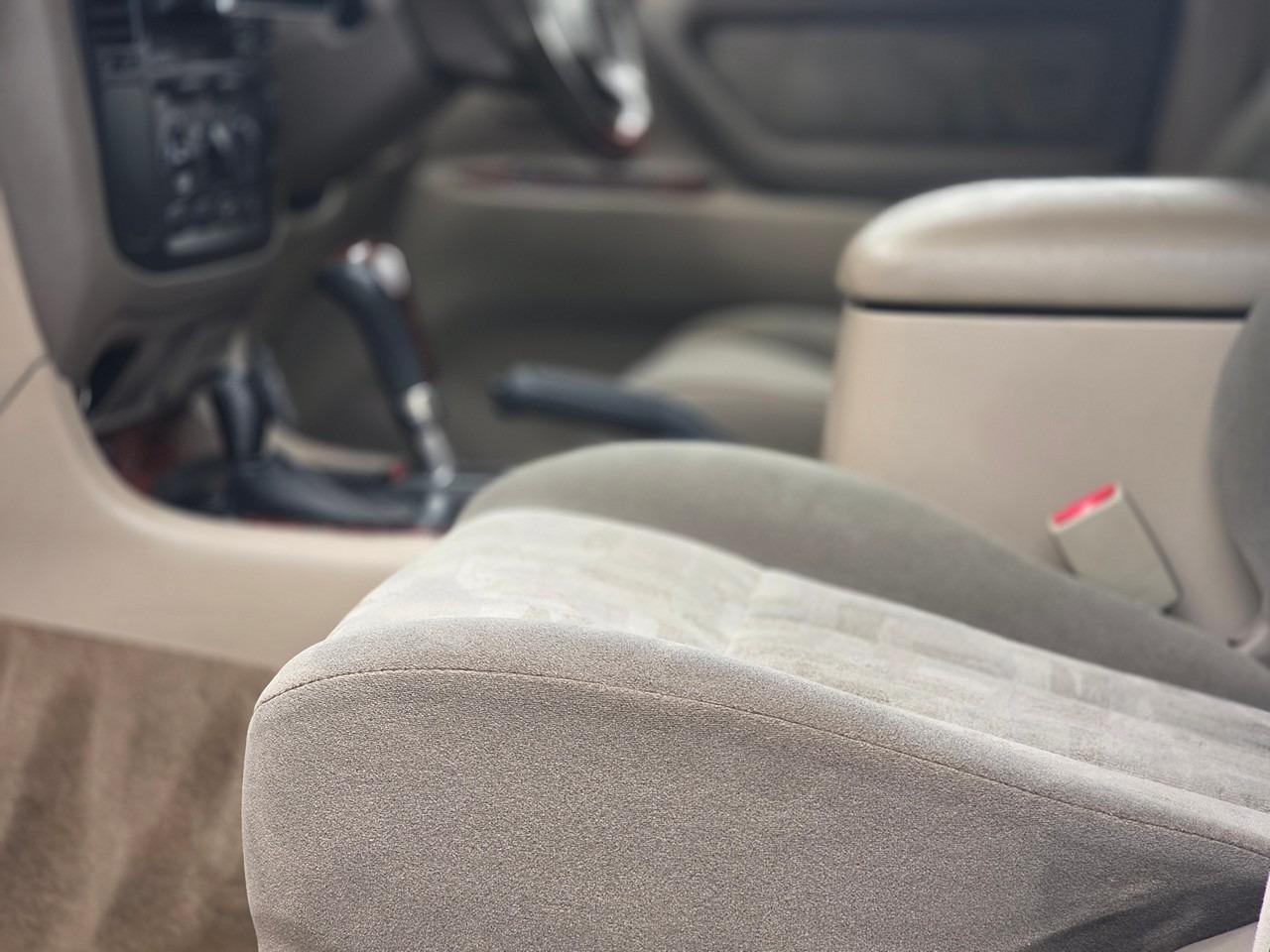 2000 Toyota Land Cruiser VX LTD