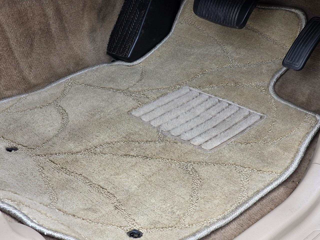 2000 Toyota Land Cruiser VX LTD