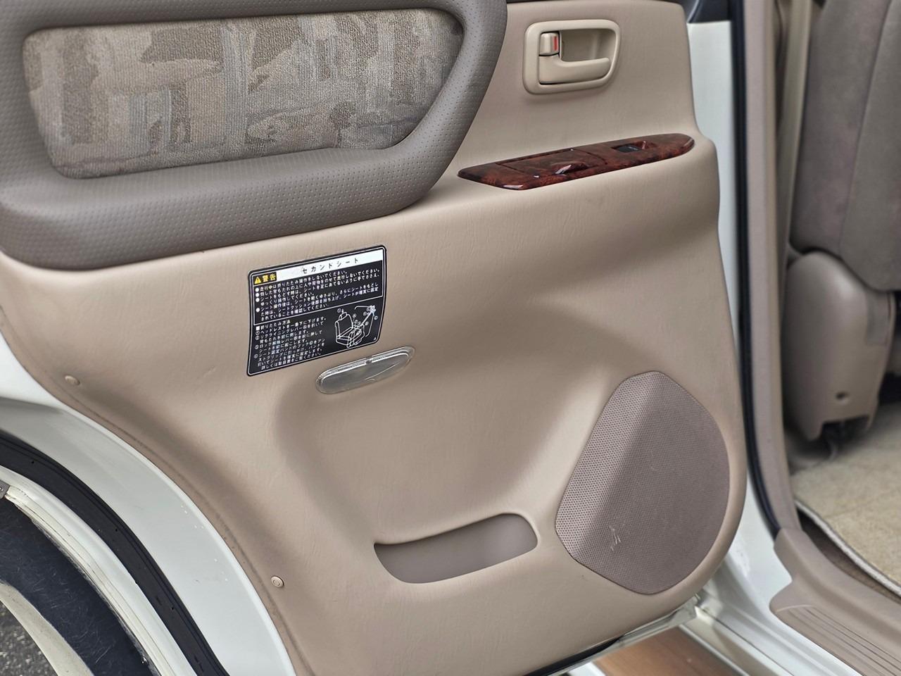 2000 Toyota Land Cruiser VX LTD