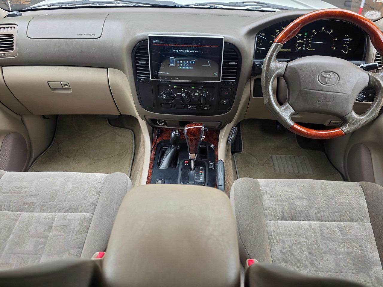 2000 Toyota Land Cruiser VX LTD