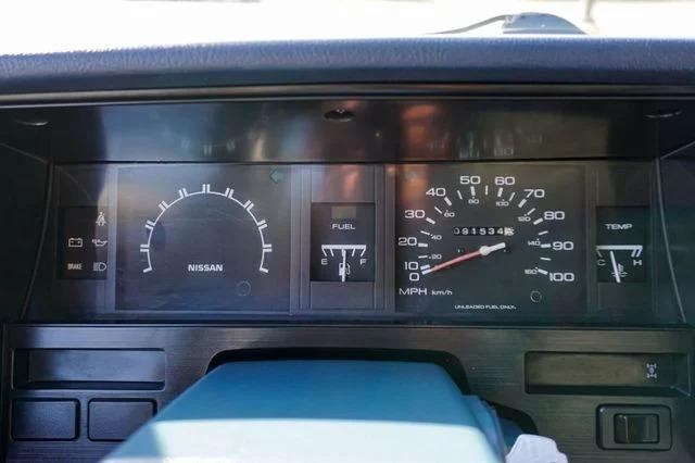 1990 Nissan Hardbody XE