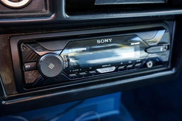 1990 Nissan Hardbody XE