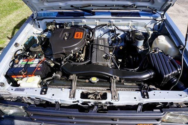 1990 Nissan Hardbody XE