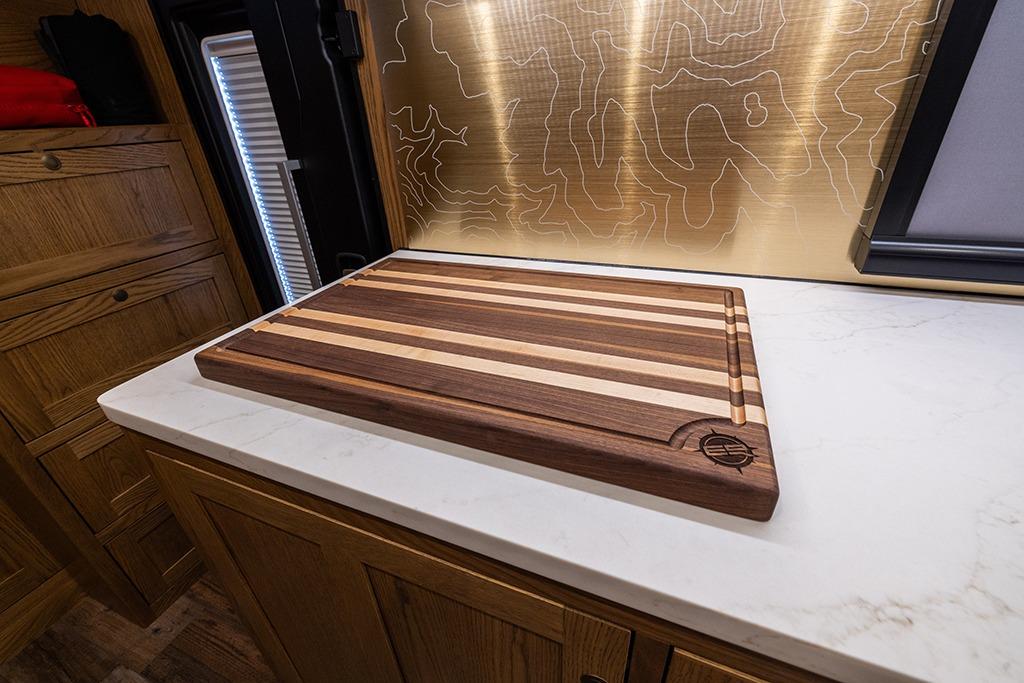 2025 EarthRoamer XV-SX-032