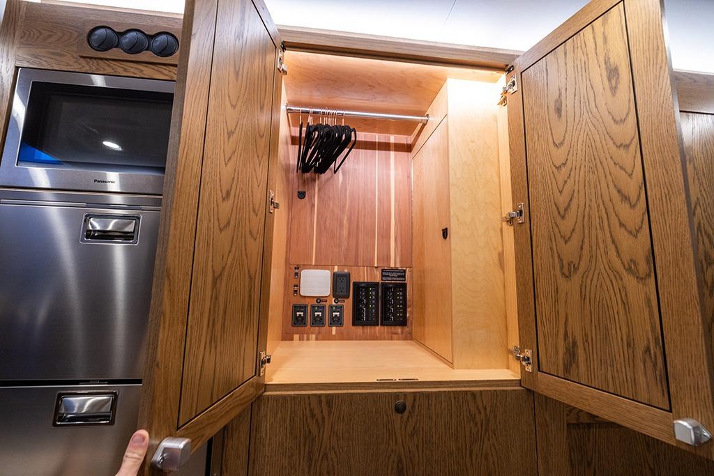 2025 EarthRoamer XV-SX-032