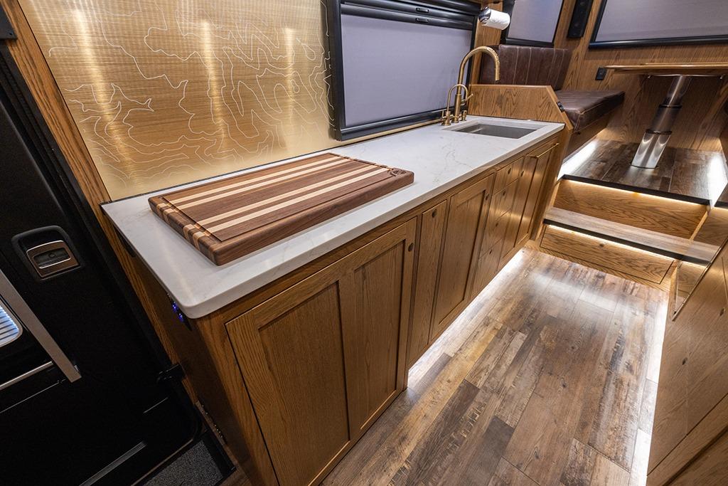 2025 EarthRoamer XV-SX-032