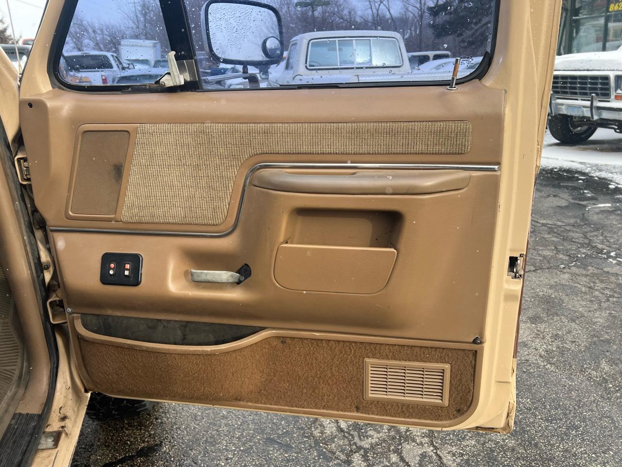 1991 Ford F-350 XLT Lariat